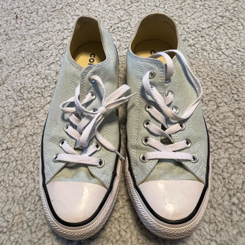 Light blue size 8 women's -size 6 men's Chuck Taylor sneakers. Lightly worn. - Picture 3 of 3